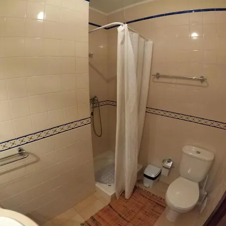 Дом отдыха Algarve 4 Bedroom Independent House In Пера