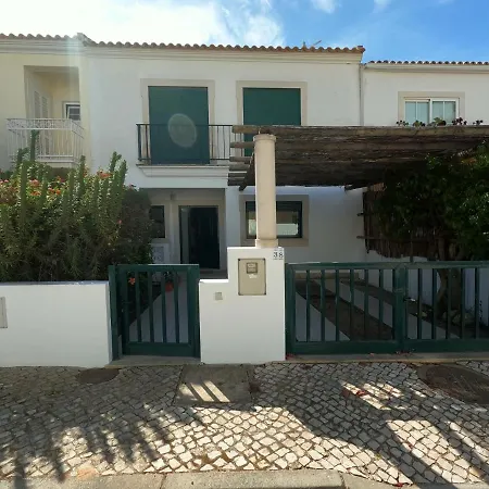 Algarve 4 Bedroom Independent House In