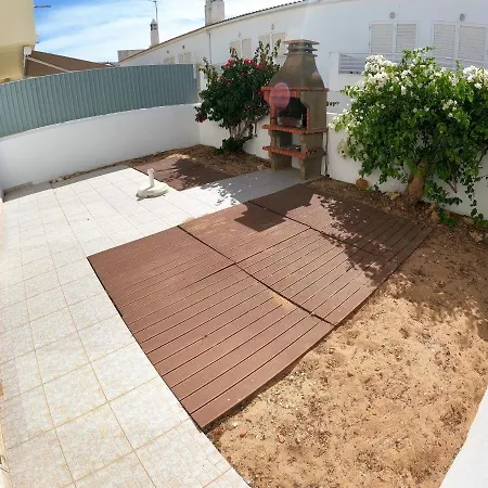 Algarve 4 Bedroom Independent House In Pêra