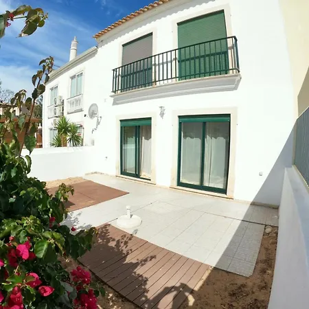 Algarve, 4 Bedrooms Independent House, Ferienhaus Pêra
