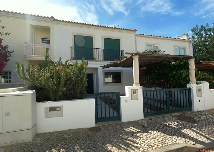 Algarve, 4 Bedrooms Independent House, Casa de Férias Pêra