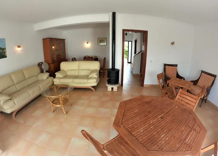 Casa de Férias Algarve, 4 Bedrooms Independent House, Pêra