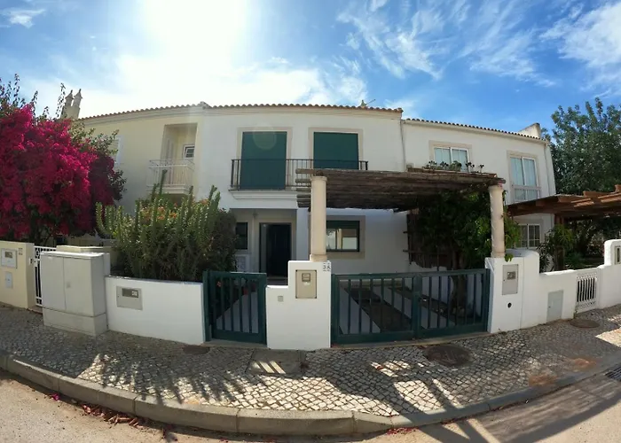 Casa de Férias Algarve, 4 Bedrooms Independent House, Pêra