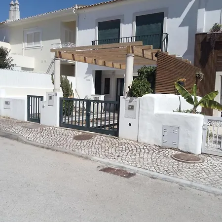 Algarve, 4 Bedrooms Independent House,